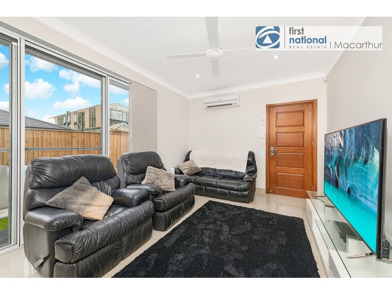 8 Hester Avenue, Claymore NSW 2559