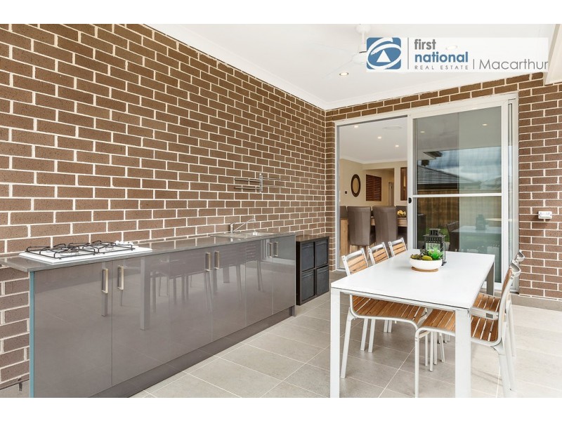 8 Hester Avenue, Claymore NSW 2559