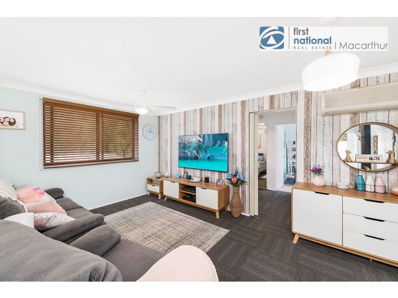 16 Mississippi Crescent, Kearns NSW 2558