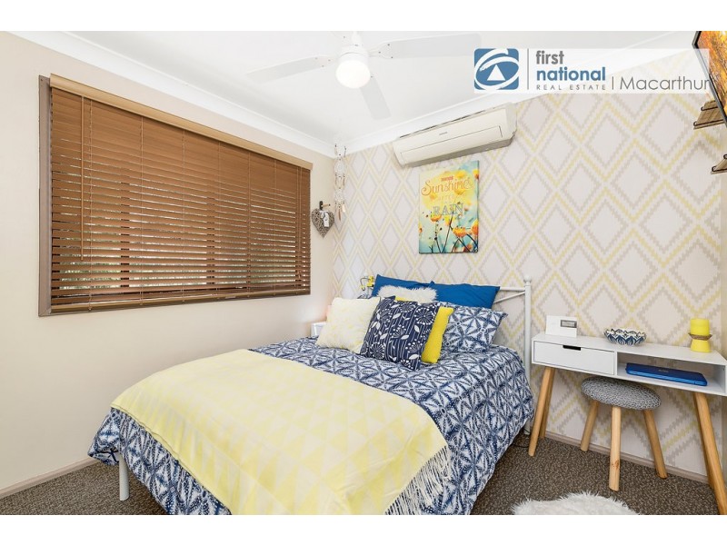 16 Mississippi Crescent, Kearns NSW 2558