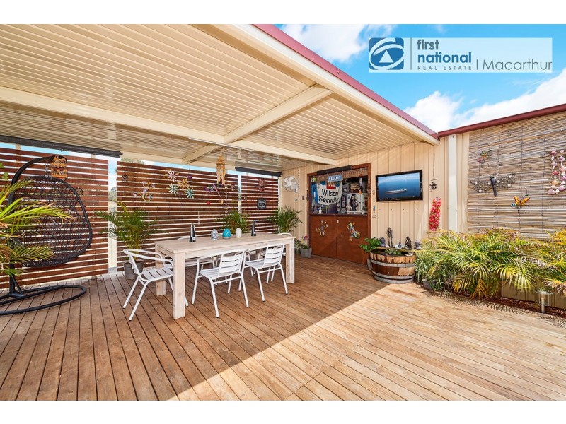 16 Mississippi Crescent, Kearns NSW 2558