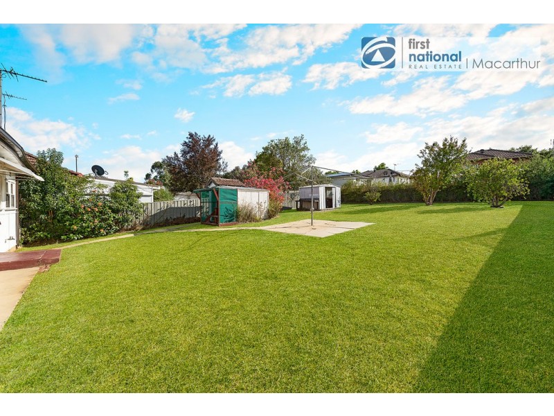 24 Bocking Avenue, Bradbury NSW 2560