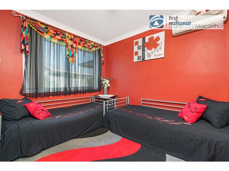 61 Freeman Circuit, Ingleburn NSW 2565