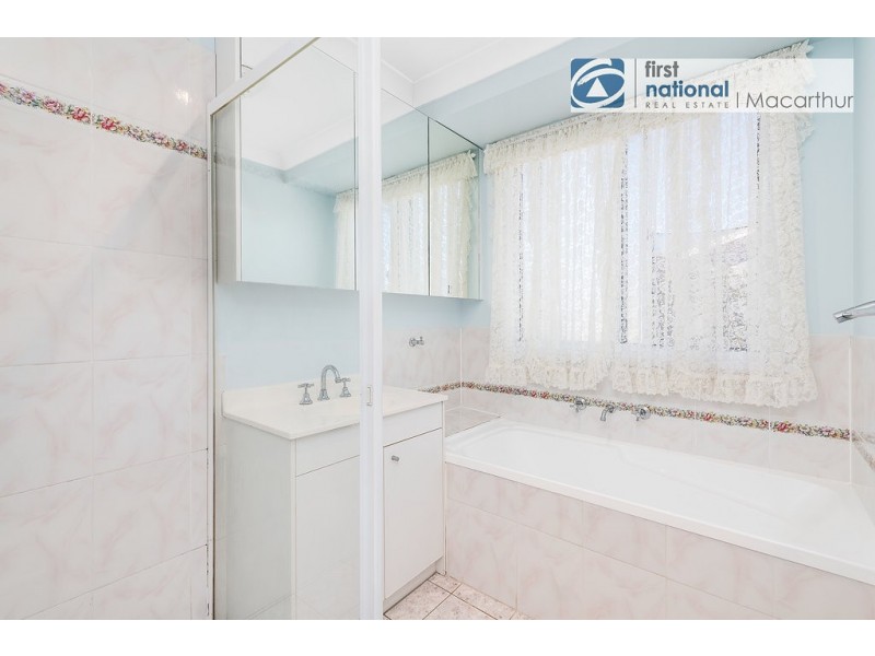 61 Freeman Circuit, Ingleburn NSW 2565