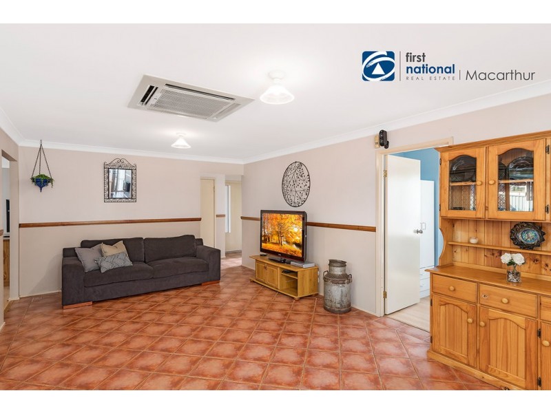 85 Potoroo Avenue, St Helens Park NSW 2560