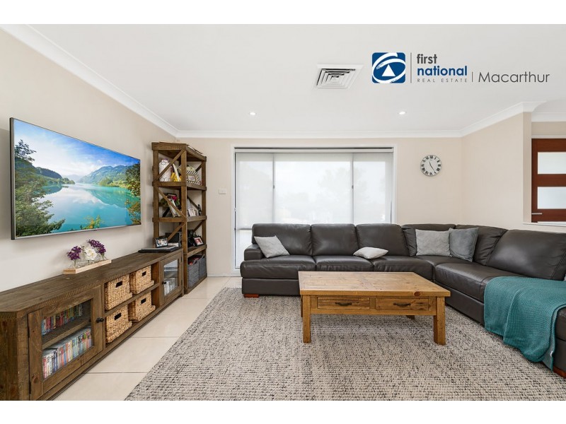 8 Stutz Place, Ingleburn NSW 2565