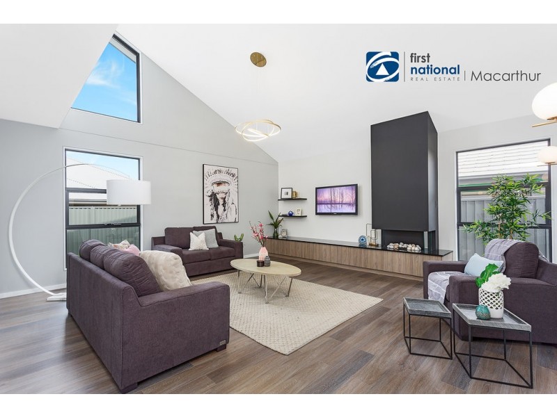 8 Gruen Place, Oran Park NSW 2570