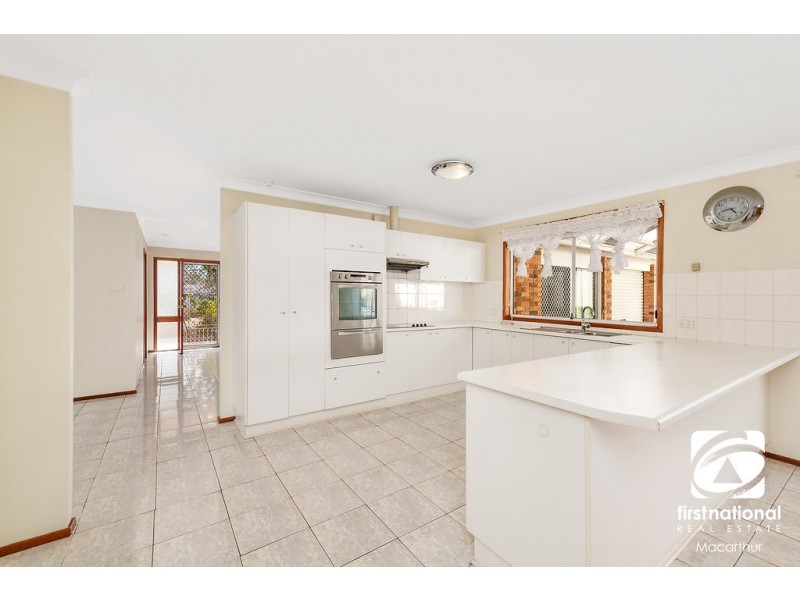 8 Kintyre Place, St Andrews NSW 2566