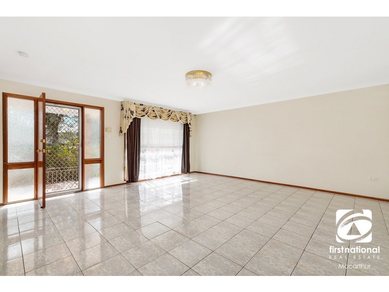 8 Kintyre Place, St Andrews NSW 2566