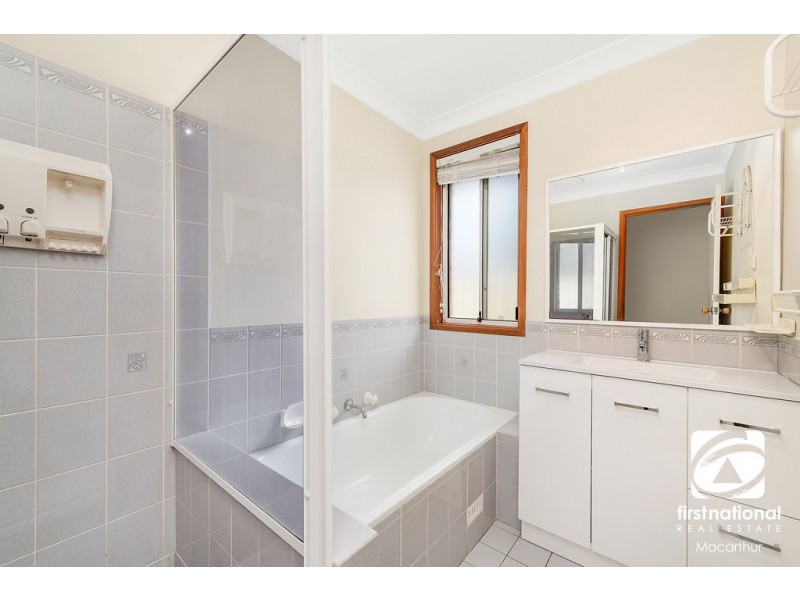 8 Kintyre Place, St Andrews NSW 2566