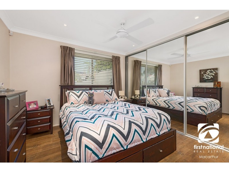 5 Moffat Place, Minto NSW 2566