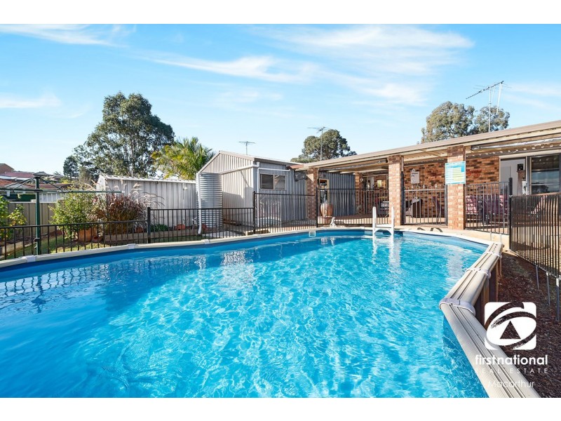 5 Moffat Place, Minto NSW 2566