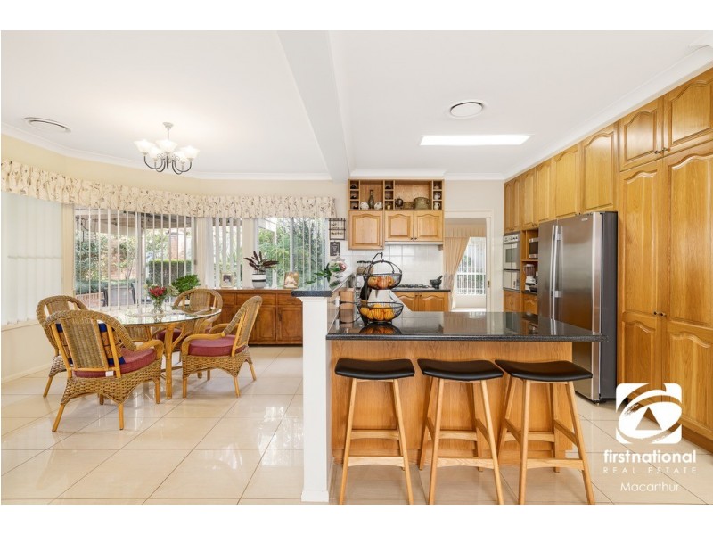 25 Orlando Crescent, Voyager Point NSW 2172
