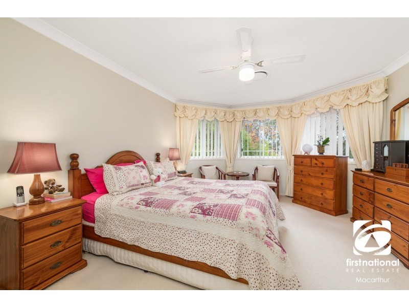 25 Orlando Crescent, Voyager Point NSW 2172