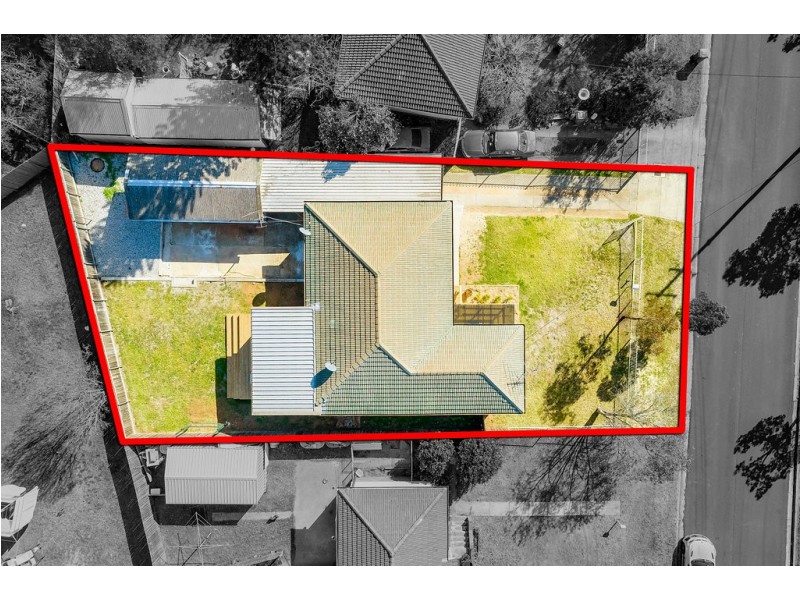 9 Wordsworth Avenue, Leumeah NSW 2560