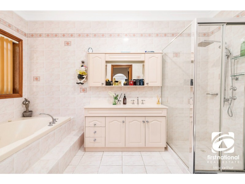 24 Cubitt Drive, Denham Court NSW 2565