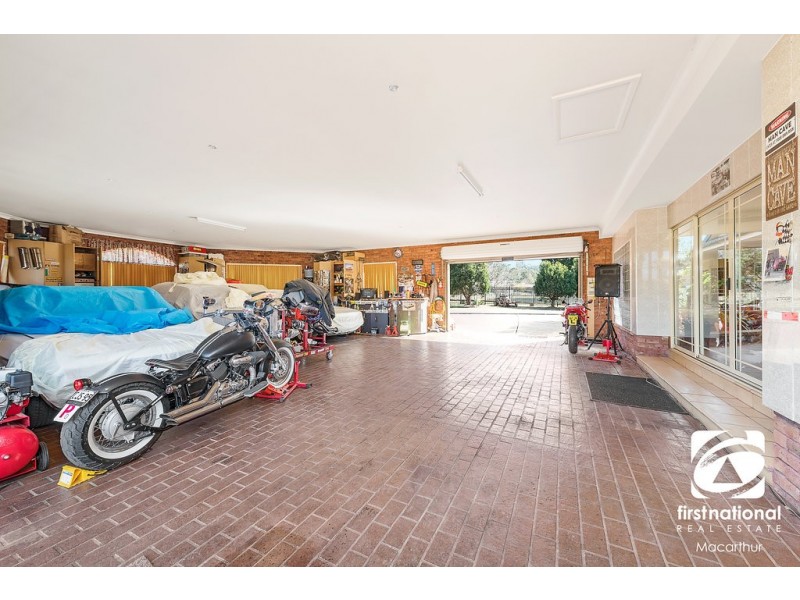 24 Cubitt Drive, Denham Court NSW 2565