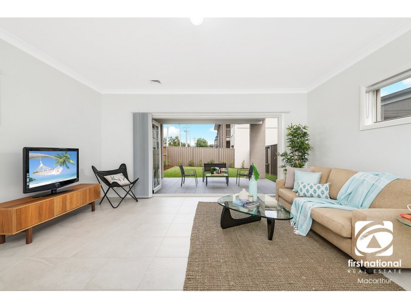 73d Oxford Road, Ingleburn NSW 2565