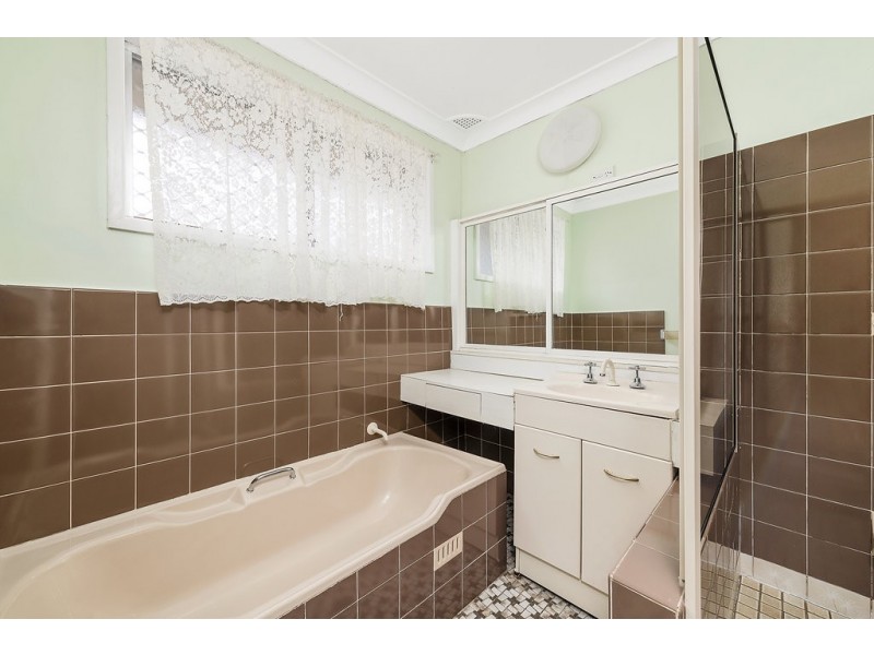 5 Nepean Street, Campbelltown NSW 2560