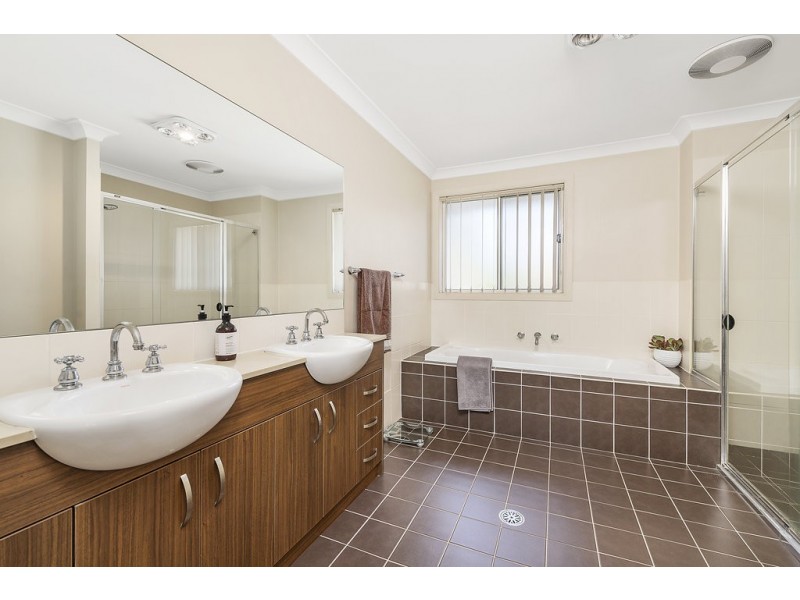 7 Gilchrist Drive, Campbelltown NSW 2560