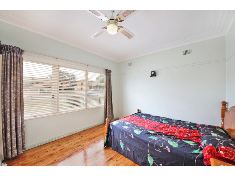 Campbelltown NSW 2560