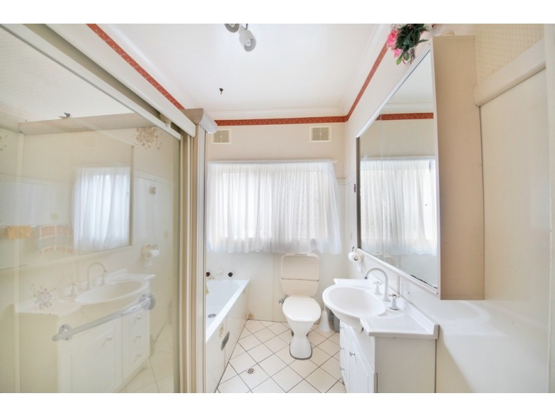 Campbelltown NSW 2560