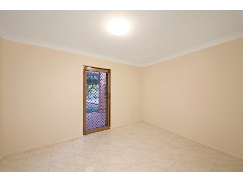 Glen Alpine NSW 2560