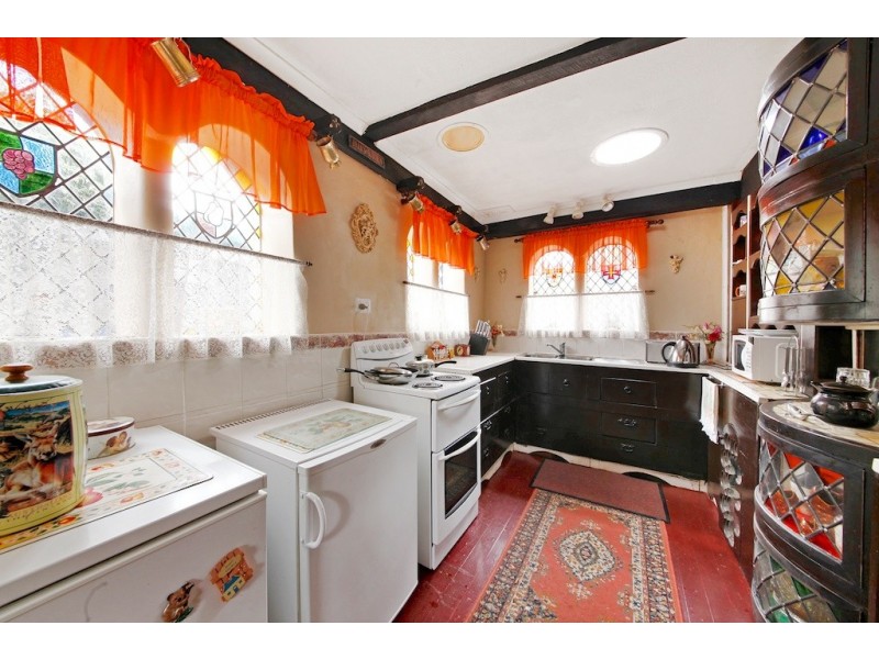 4 Dowling Street, Leumeah NSW 2560