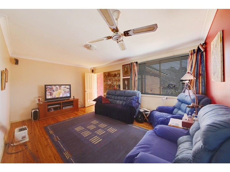 32 Lawson Street, Campbelltown NSW 2560