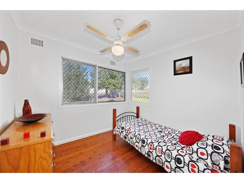Bradbury NSW 2560