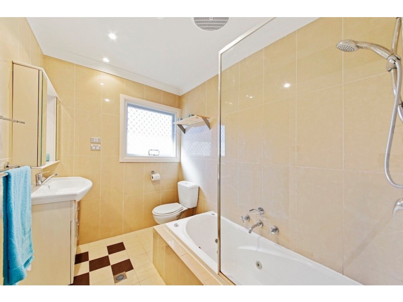 Bradbury NSW 2560
