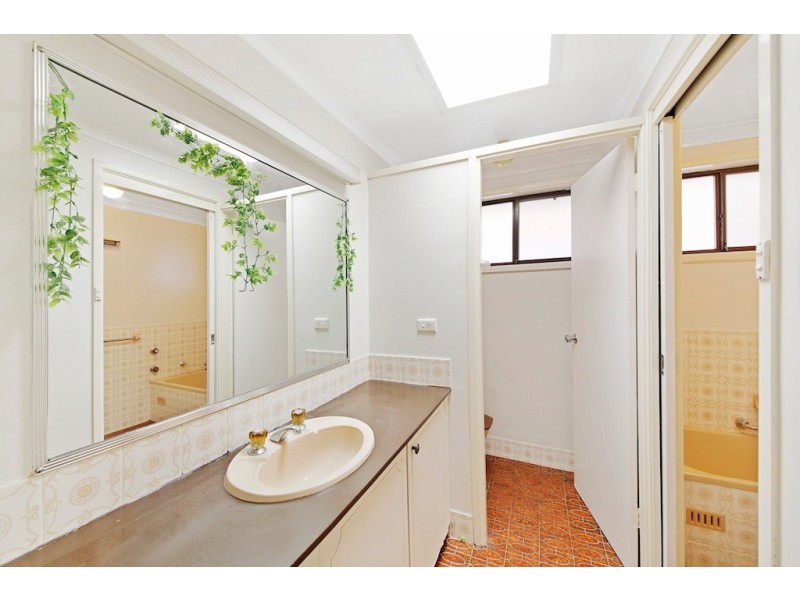 Ruse NSW 2560