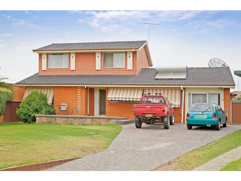 20 Loddon Crescent, Campbelltown NSW 2560