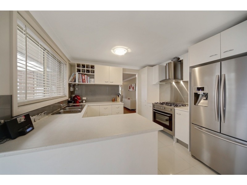 27 Tramway Drive, Currans Hill NSW 2567