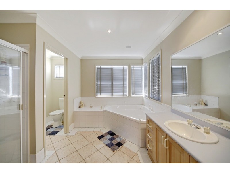 5 The Kraal Drive, Blair Athol NSW 2560