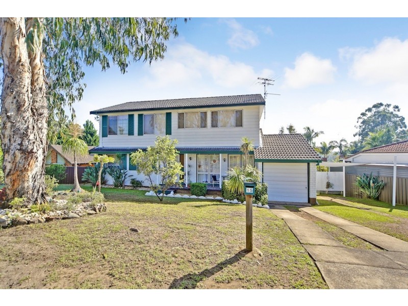 15 Elgata Crescent, Bradbury NSW 2560