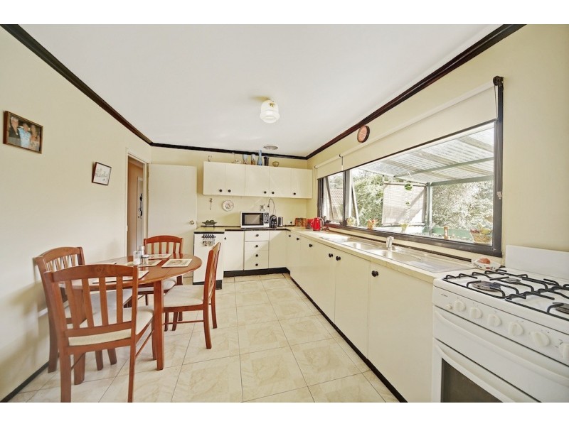 15 Elgata Crescent, Bradbury NSW 2560