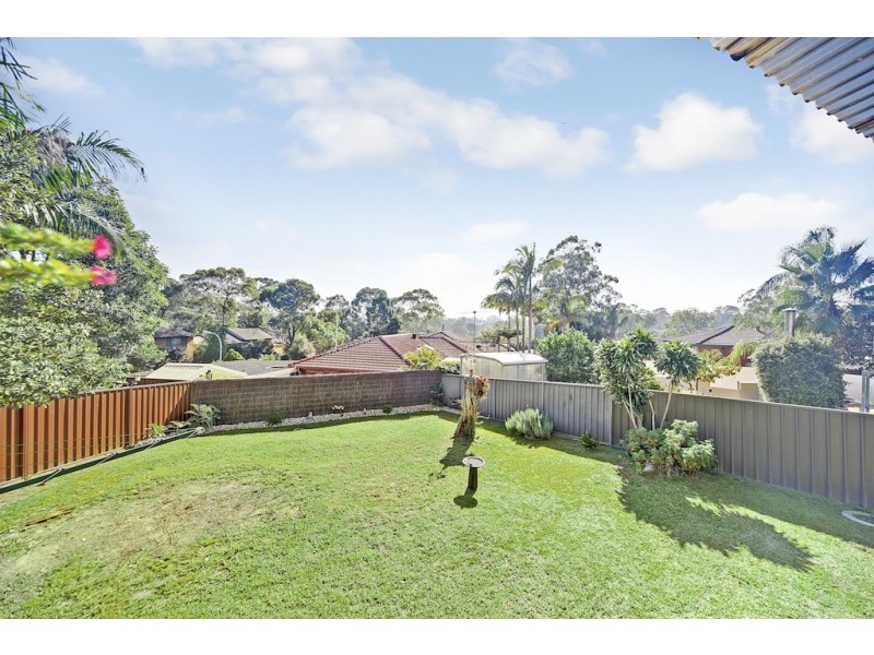 15 Elgata Crescent, Bradbury NSW 2560