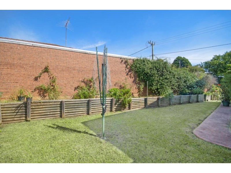 33 Allman Street, Campbelltown NSW 2560