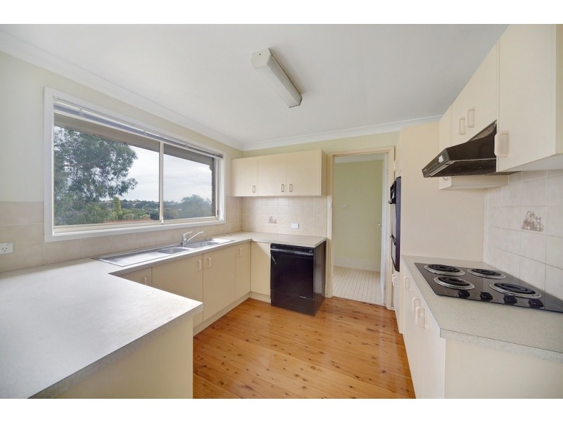 2/7 Clareville Close, Woodbine NSW 2560