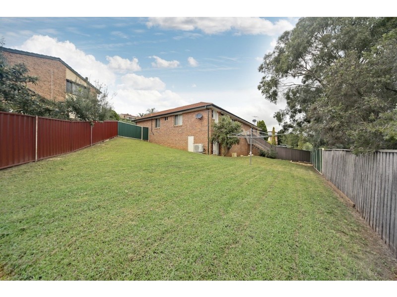 2/7 Clareville Close, Woodbine NSW 2560