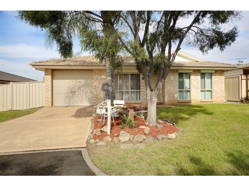 7 Abbott Place, Ingleburn NSW 2565