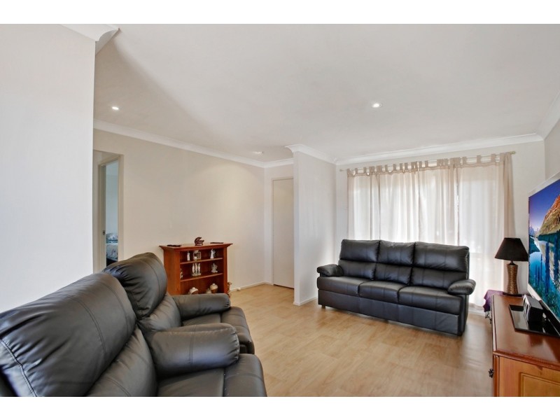 7 Abbott Place, Ingleburn NSW 2565