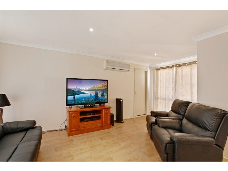7 Abbott Place, Ingleburn NSW 2565