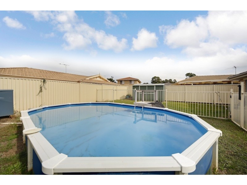 7 Abbott Place, Ingleburn NSW 2565