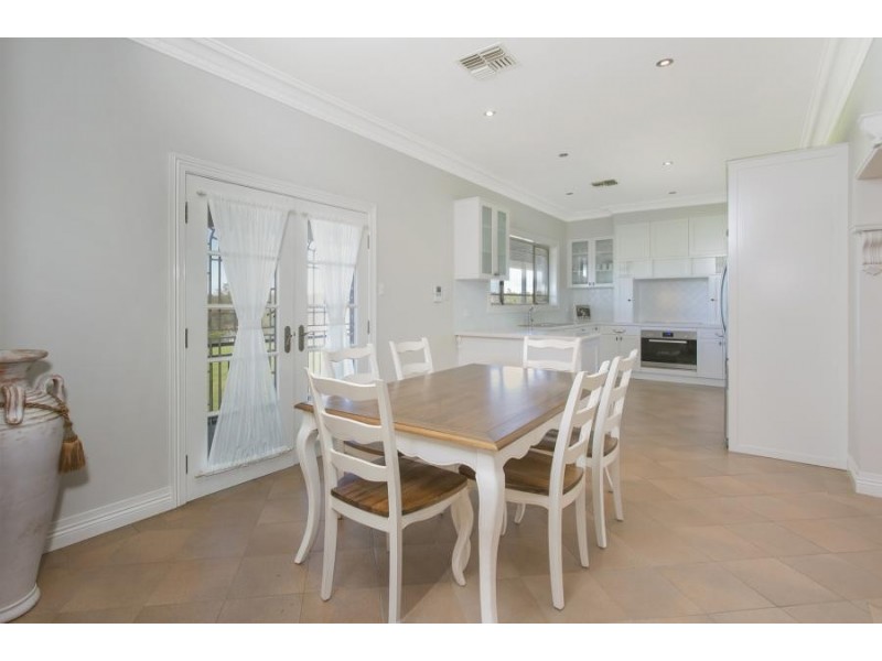 121 Eagleview Road, Minto Heights NSW 2566