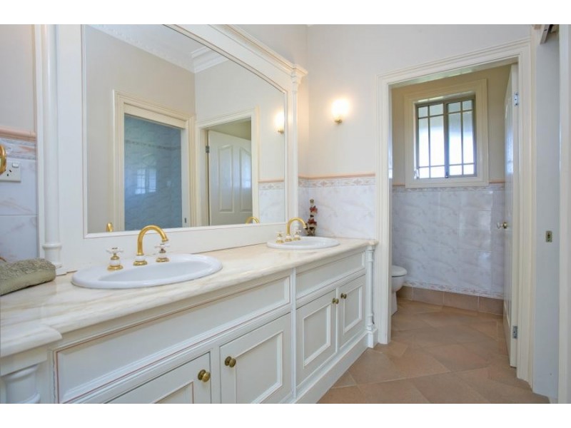 121 Eagleview Road, Minto Heights NSW 2566