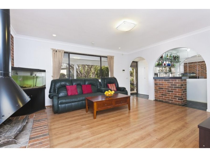 44 Queenscliff Drive, Woodbine NSW 2560