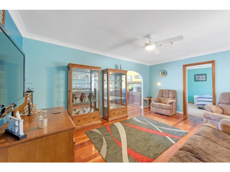 4 Dandar Place, Bradbury NSW 2560