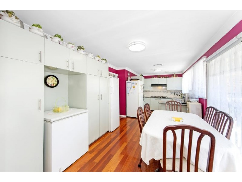 4 Dandar Place, Bradbury NSW 2560